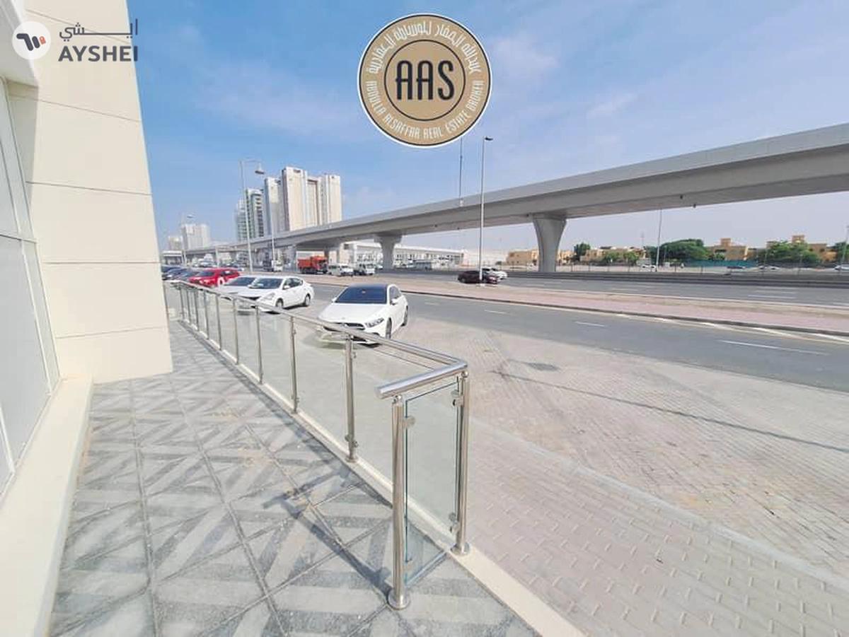 Ready To Move Shop Available At Hot Location-6-6