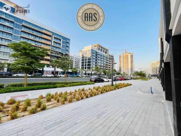 Boulevard View | Chiller Free | Brand New