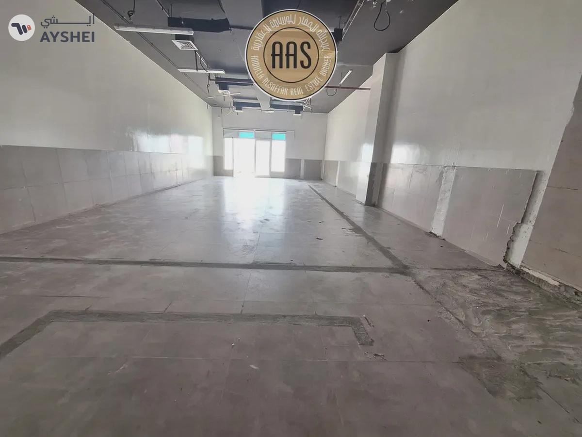 Ready To Move Huge Shop Available at Hot Location-4-4