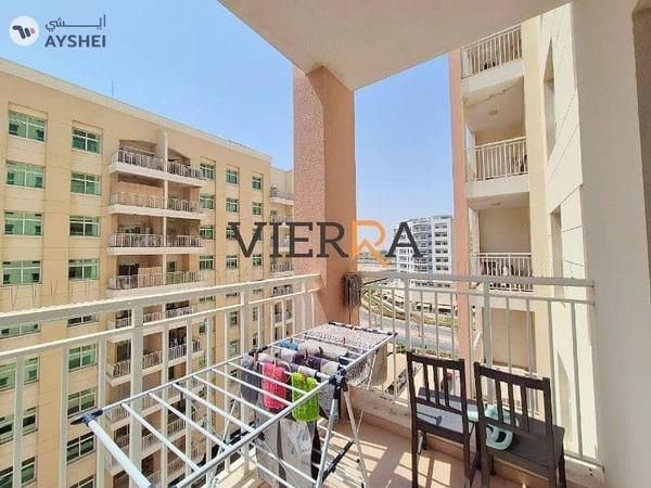 Mazaya 5, Queue Point, Liwan, Dubai