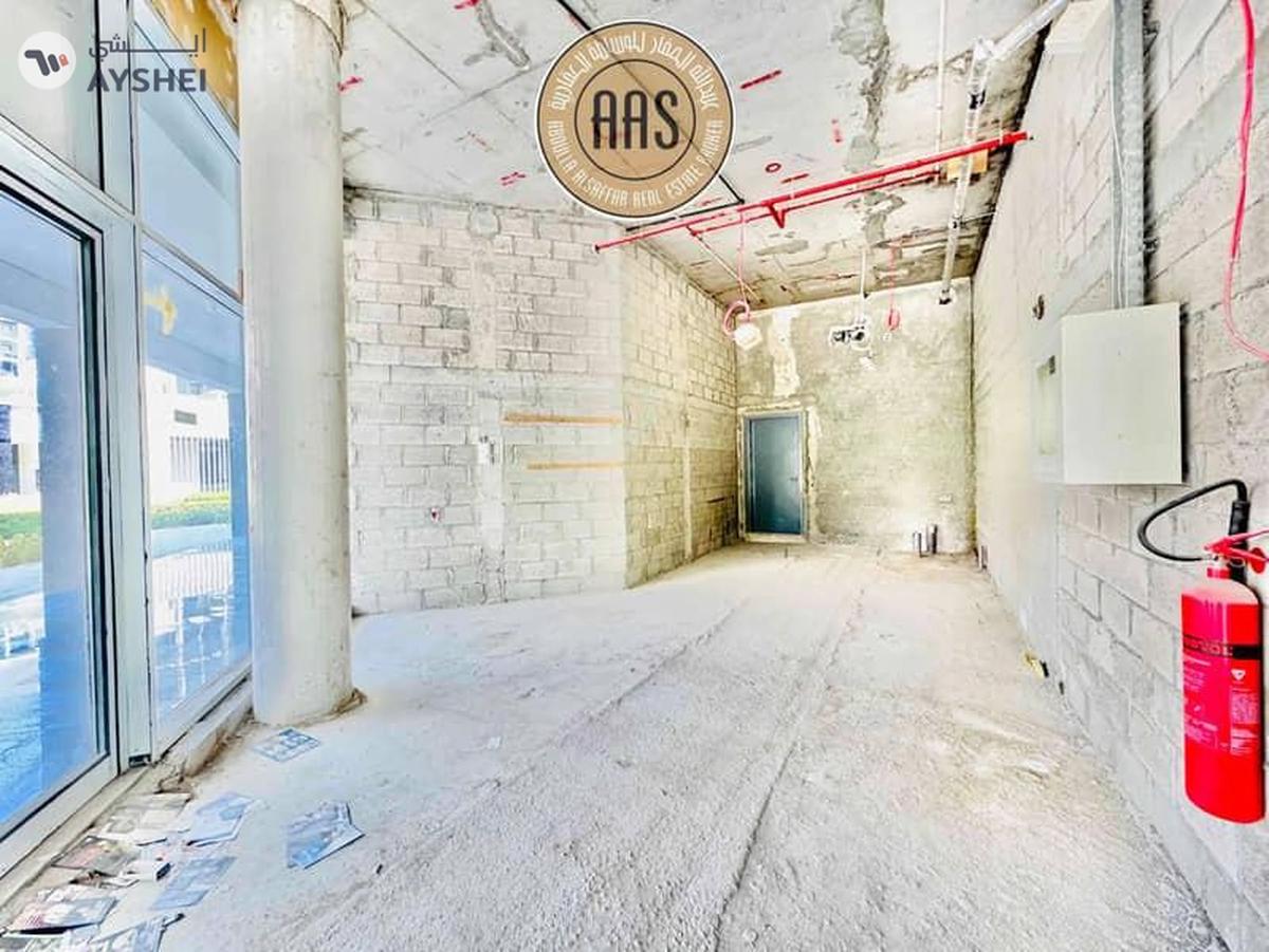 Hot Deal•Main Boulevard View Shop With Exit Door•2 Months Free•4 Cheques-1-landscape