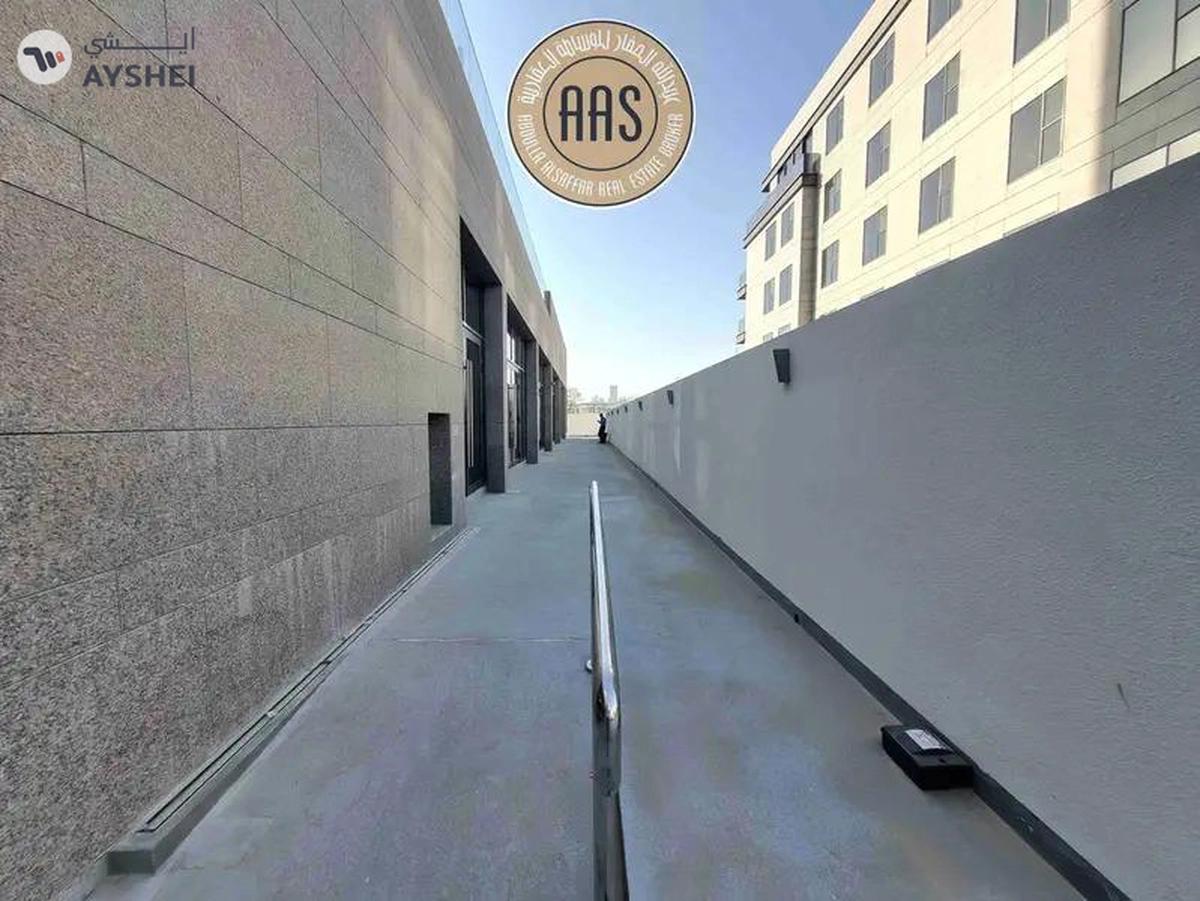 Corner Shop • Reasonably Priced • Two Months Grace Period • Multiple Cheques Payment -4-4