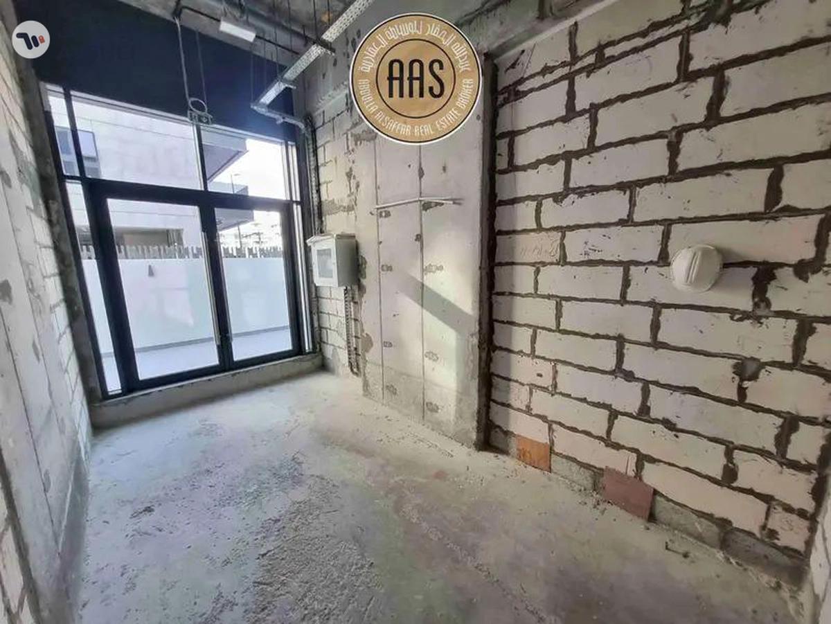 Corner Shop • Reasonably Priced • Two Months Grace Period • Multiple Cheques Payment -5-5