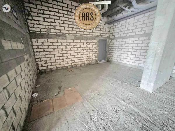 F&B • Prime Location • Chiller Free • Asking 600k