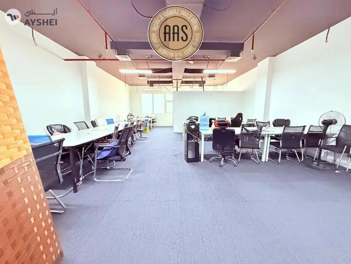 Spacious office for rent// chiller free also dewa free //in dip 1 Dubai-0-landscape